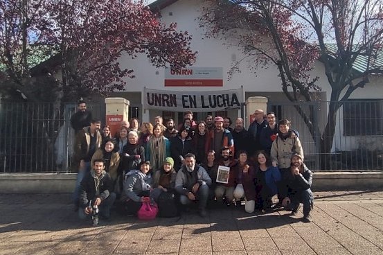 en la imagen se puede ver a los integrantes de la red